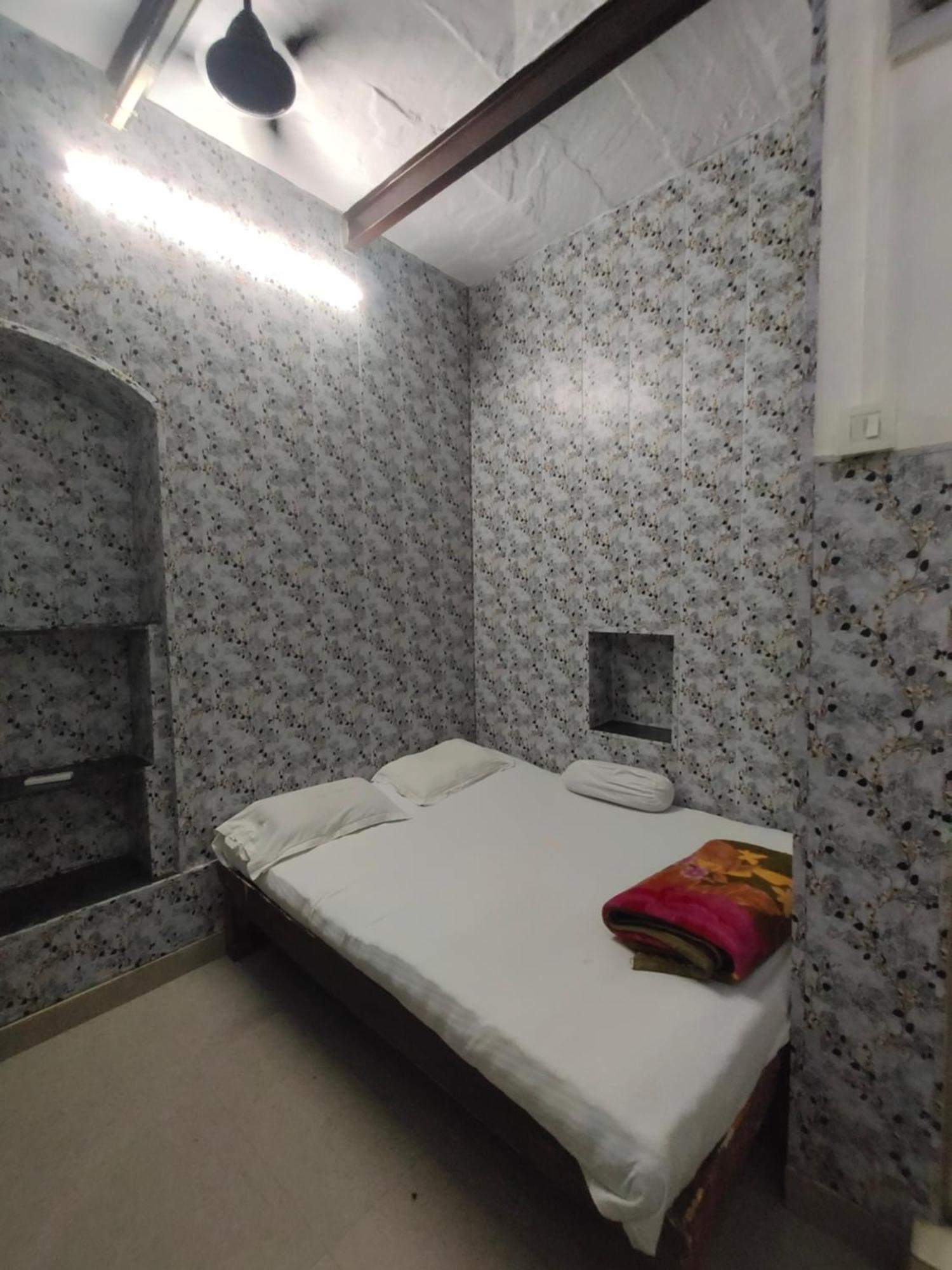 Sunrise Lodge Varanasi Cameră foto
